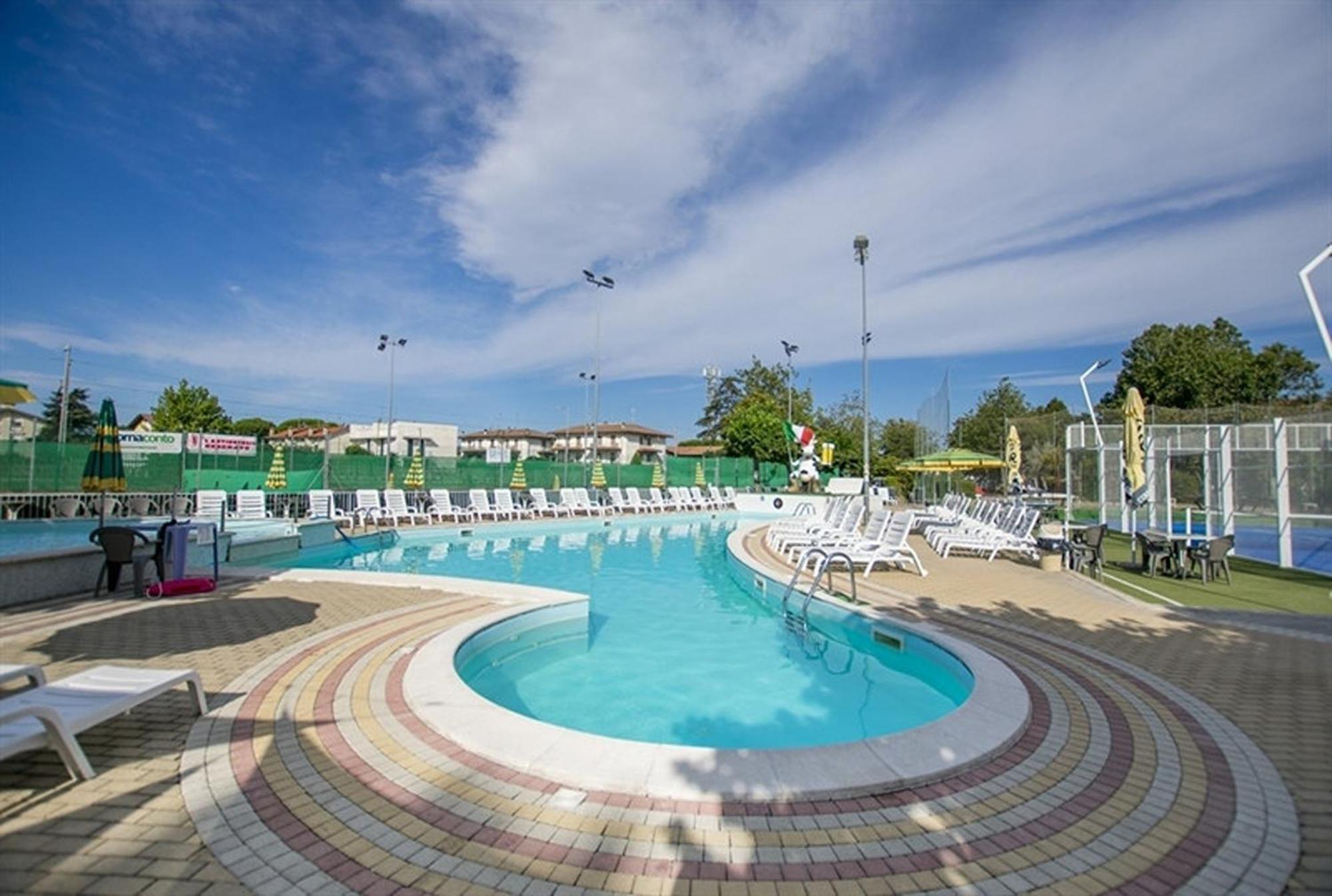 Hotel Savoia Cesenatico Esterno foto