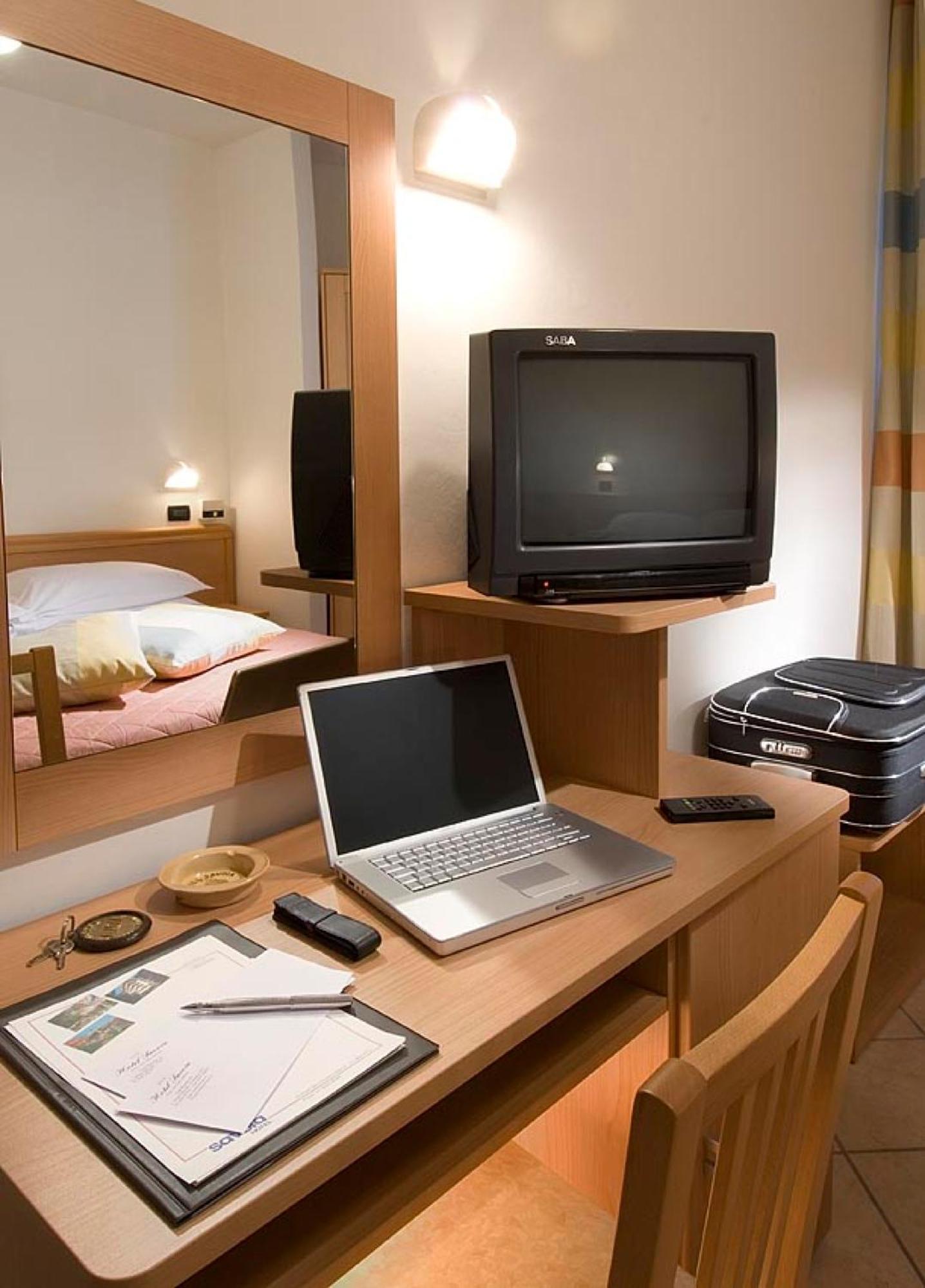 Hotel Savoia Cesenatico Esterno foto