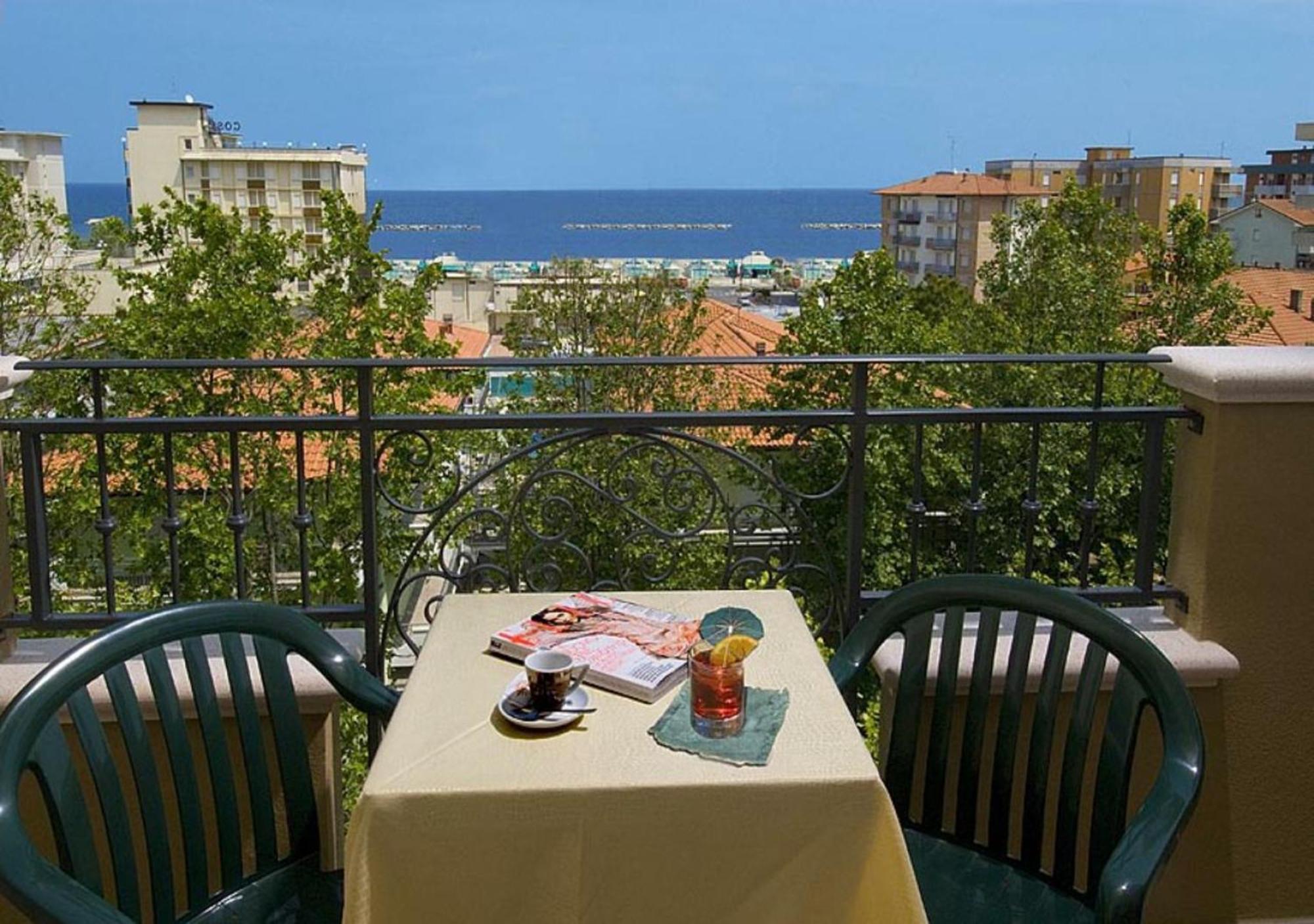 Hotel Savoia Cesenatico Esterno foto